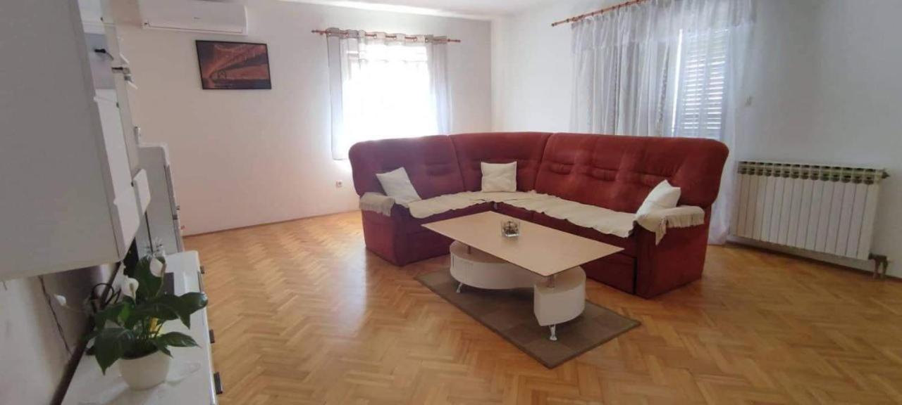 Apartment Eva Rovinjsko Selo Εξωτερικό φωτογραφία